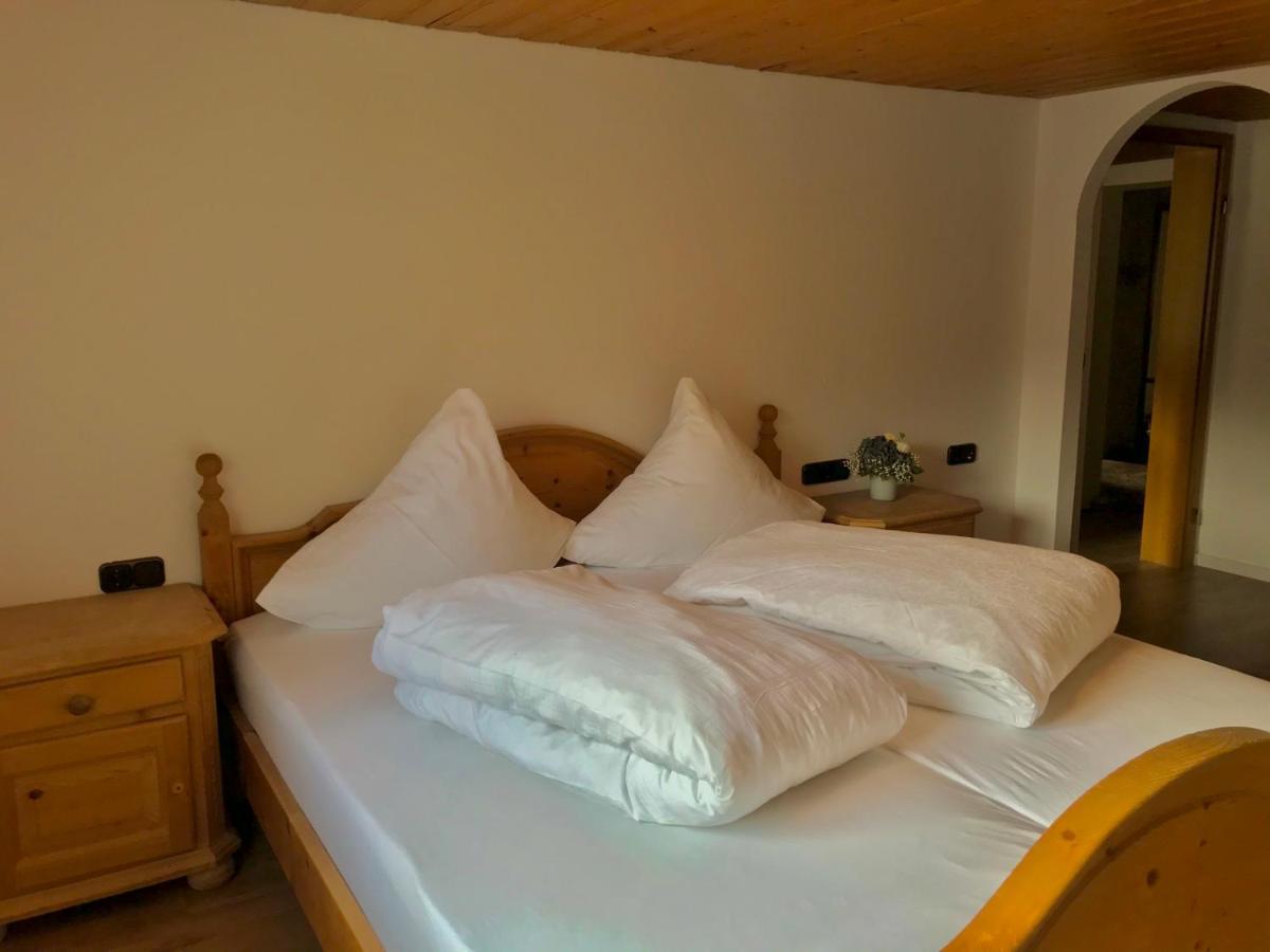 Gasthof Hirsch Hotel Hirschegg  Buitenkant foto